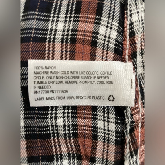 Maternity top, flannel, medium - Picture 4 of 4